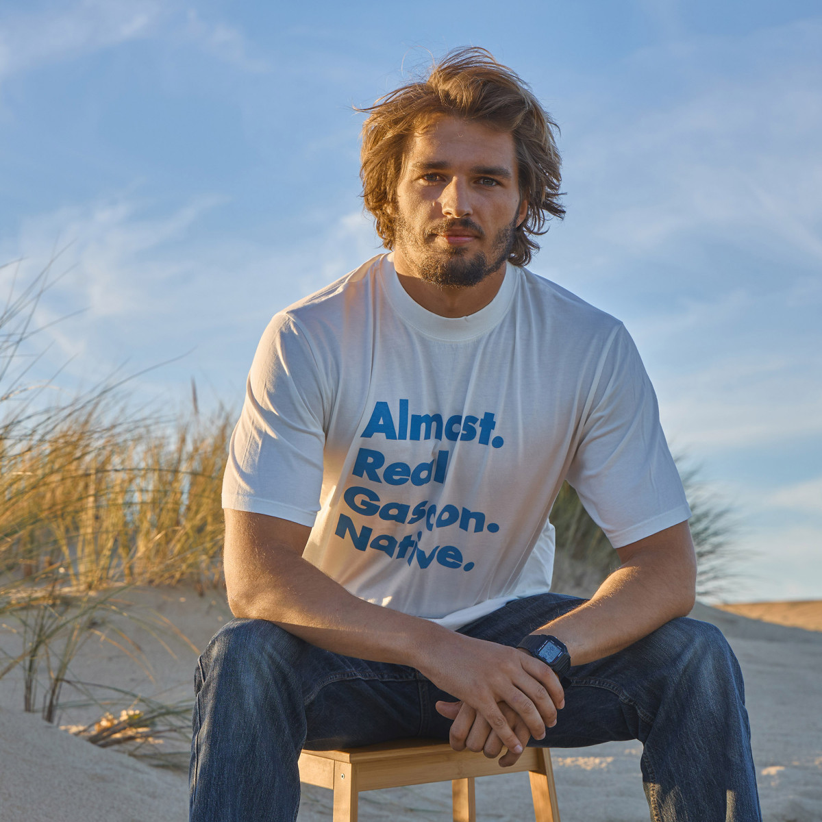 T-shirt blanc/bleu "Almost"